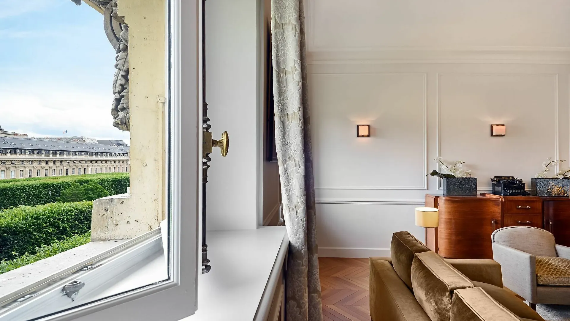 Palais Petit - Two Bedroom Apartment París